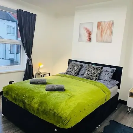 Central Area Terraced House With Private Hot Tub Lincoln Exterior foto
